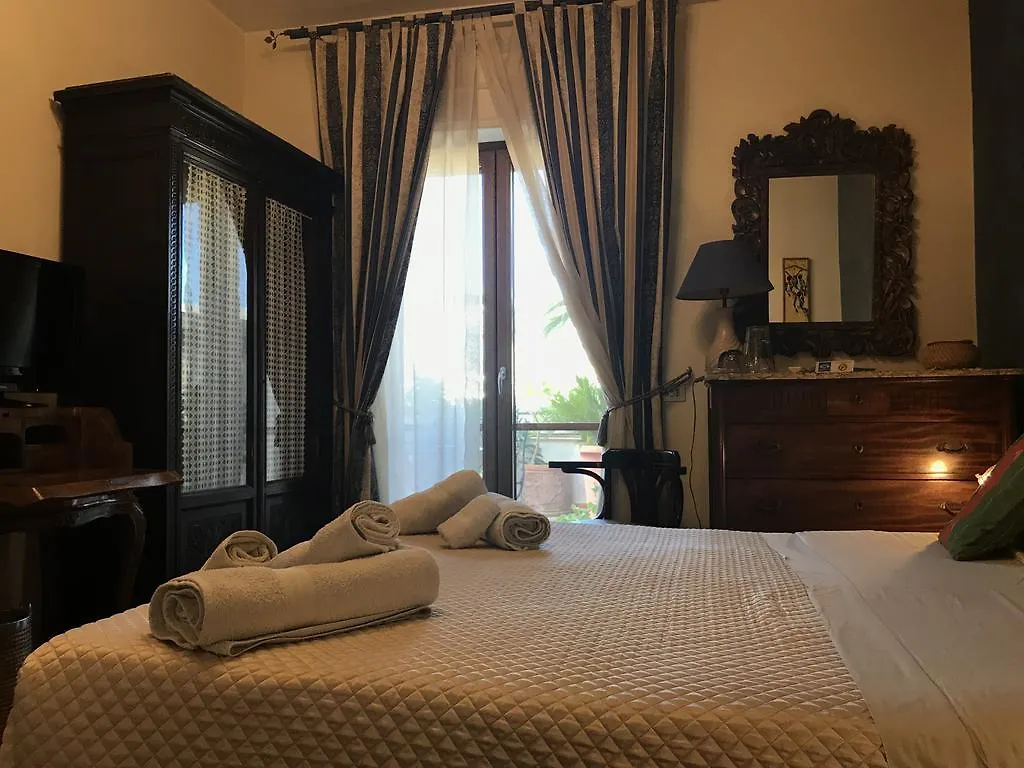 B&B Casamiranapoli 3*, Neapol